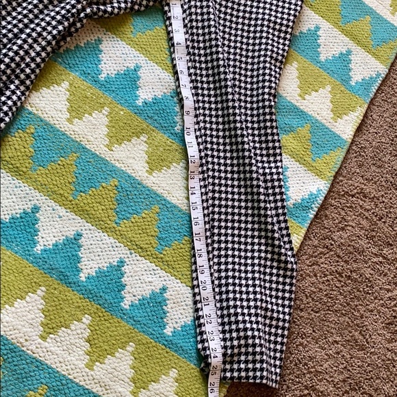 Old Navy plaid pants - Picture 4 of 8